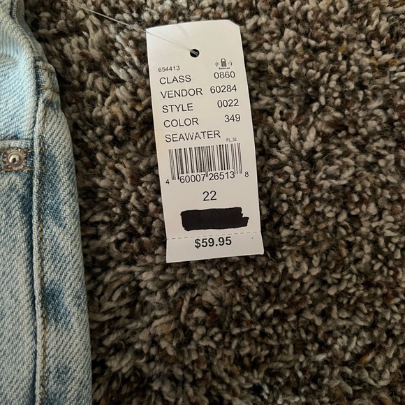 NEW JEANS - Picture 5 of 6